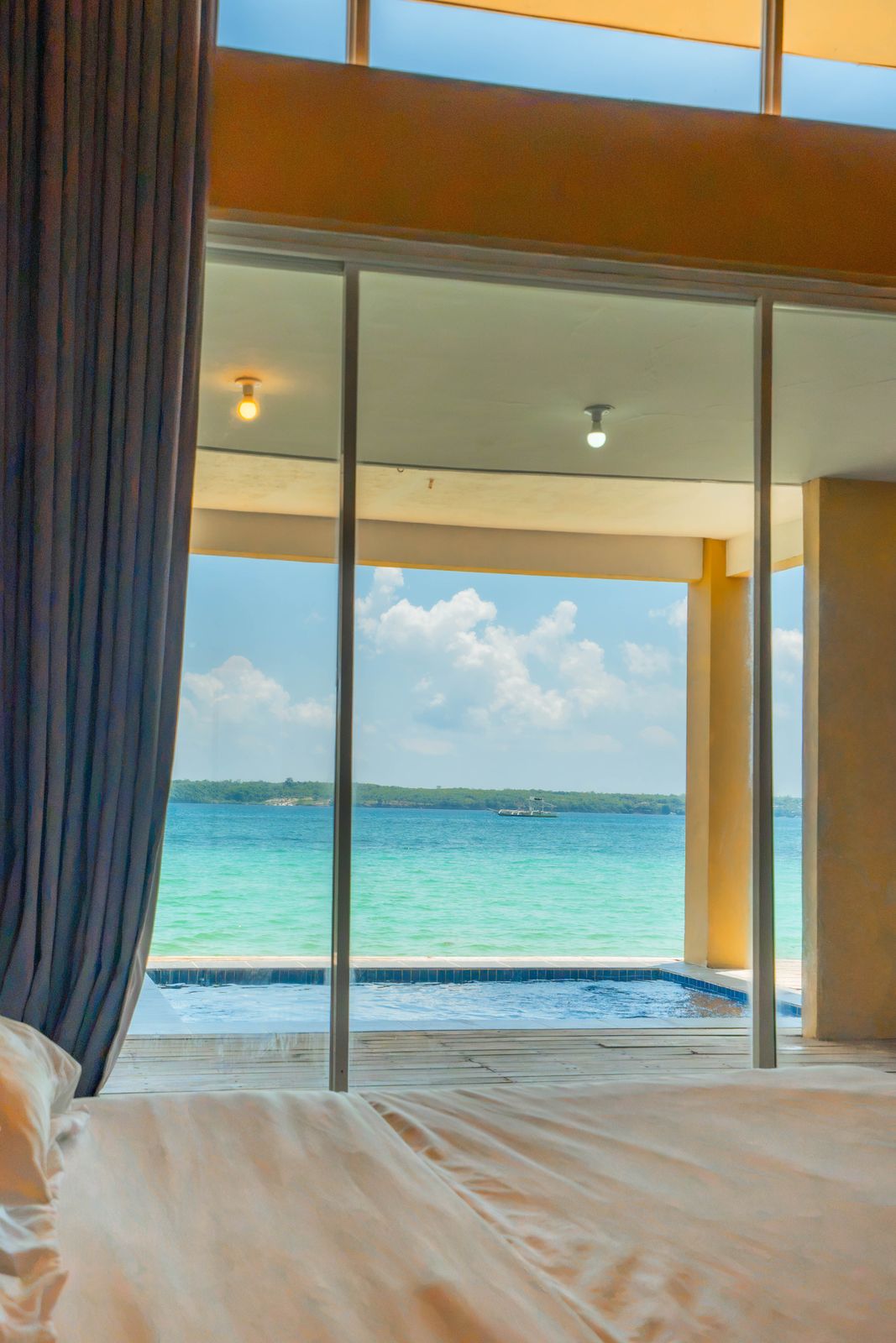Master Suite ocean-view plunge pool